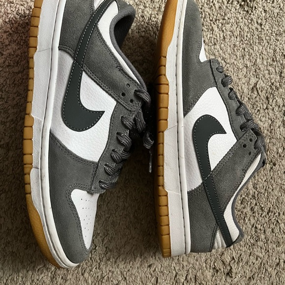 Nike Dunks - Picture 4 of 8